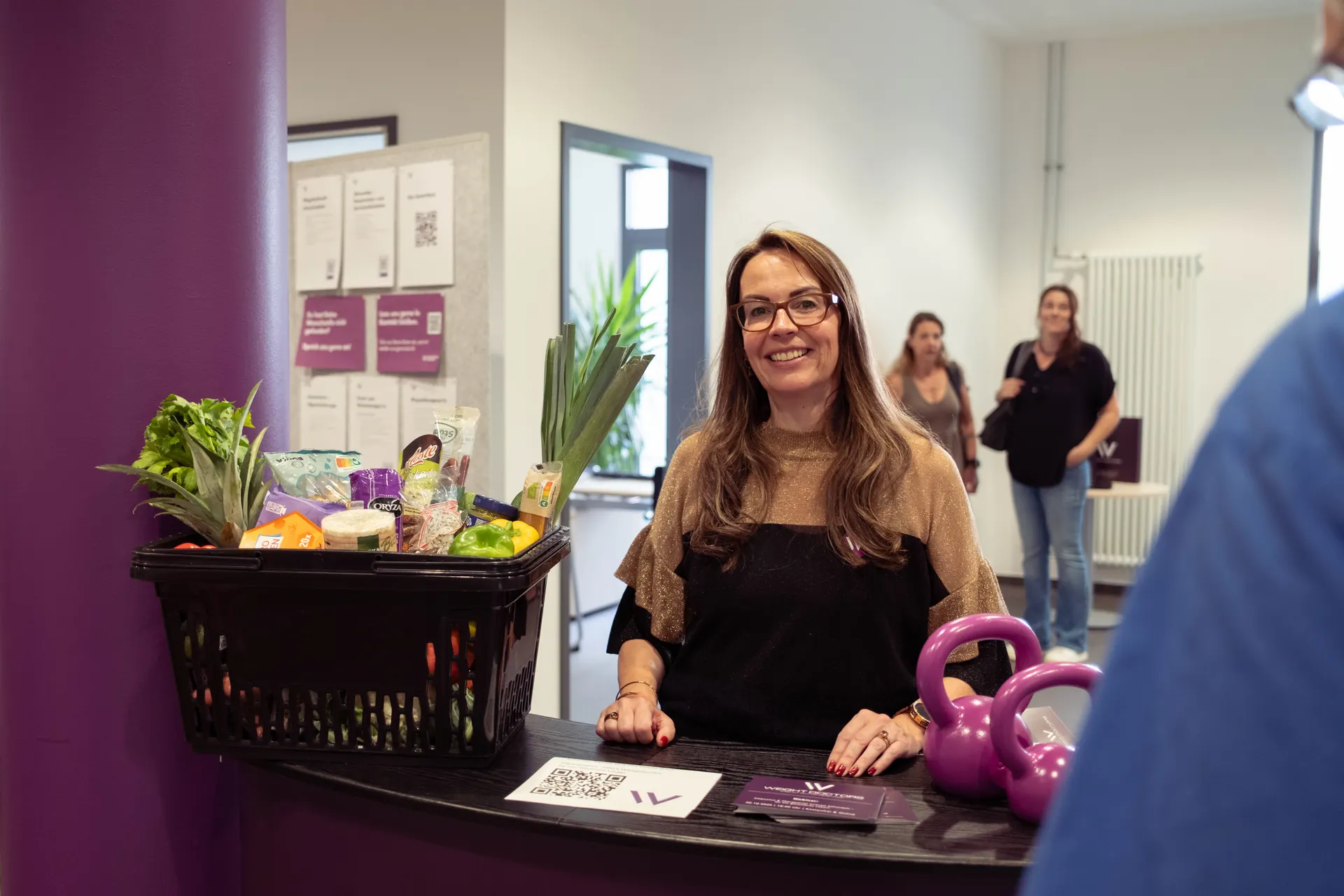 Weight Doctors® Team mit früschem Obscht und Gmües